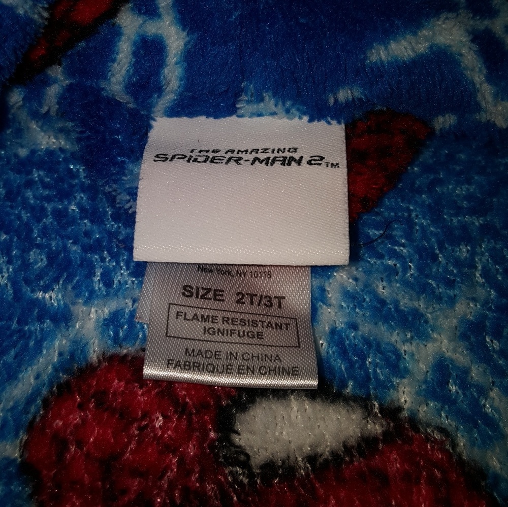 Spider-Man 2 Robe With Matching Slippers - Picture 7 of 7